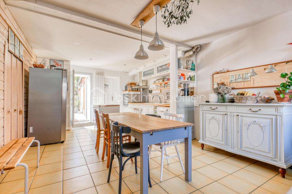 Ensemble immobilier : Maison, appartement et grange - photo 4