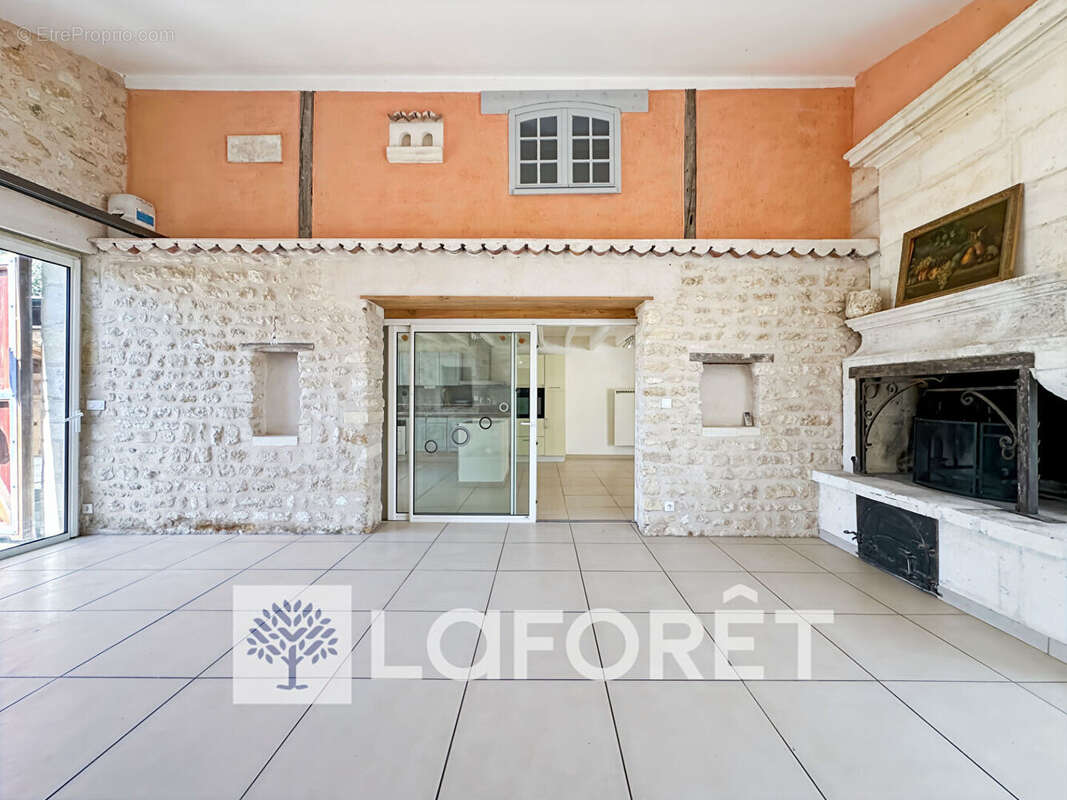 Maison en pierre à vendre entre GEMOZAC (17260) et PONS (17800), à TANZAC (17260) - Référence 4090 - photo 16
