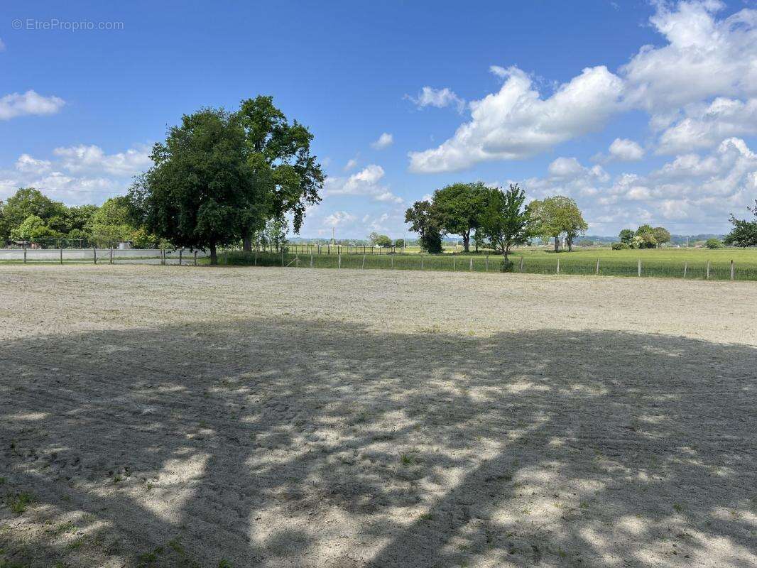 Maison à MARTRES-DE-RIVIERE