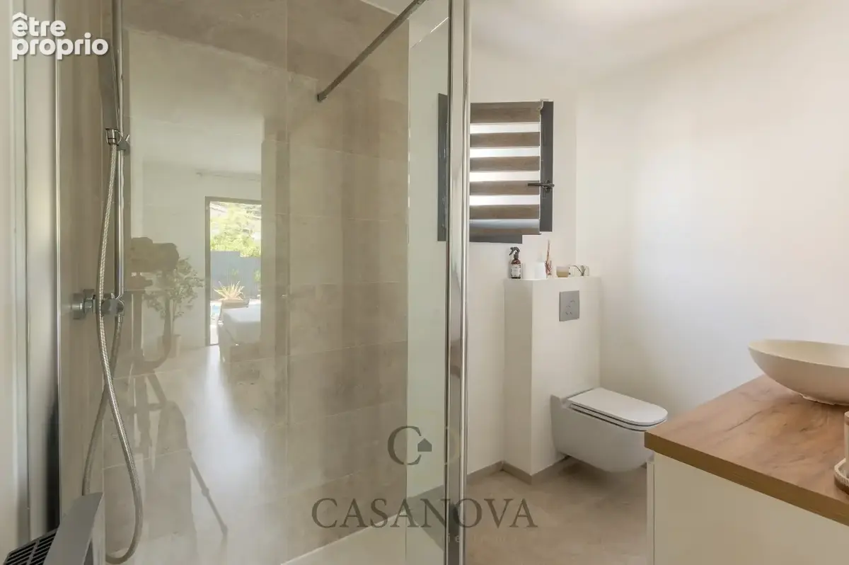Montpellier Nord Villa contemporaine à Castelnau-le-Lez, 4 chambres, piscine, garage et bureau, proche tram - photo 12