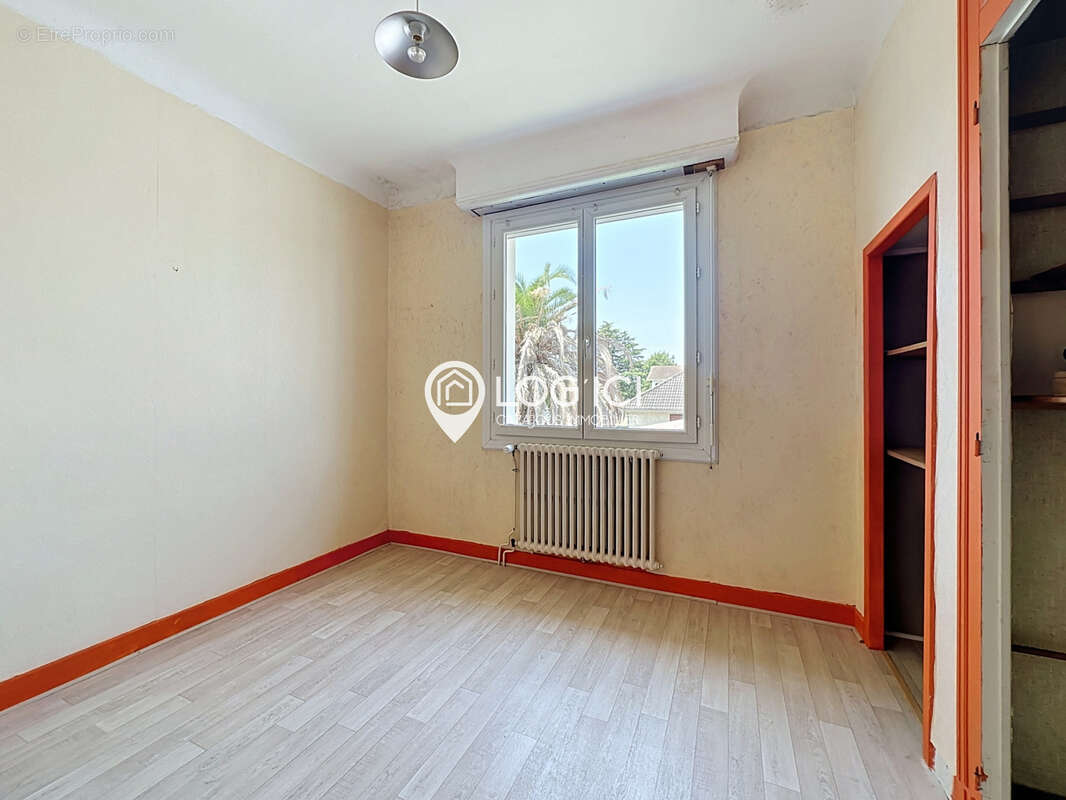 BORDES - Vente Maison T8 aux multiples possibilités à Bordes - photo 10