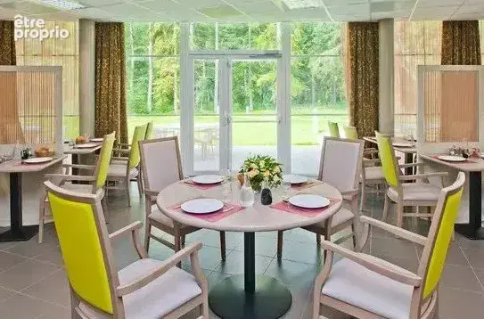 INVESTISSEMENT LOCATIF  La Ferté-Saint-Aubin  Résidence EHPAD Korian Château des Landes - 6% de rentabilité - photo 5