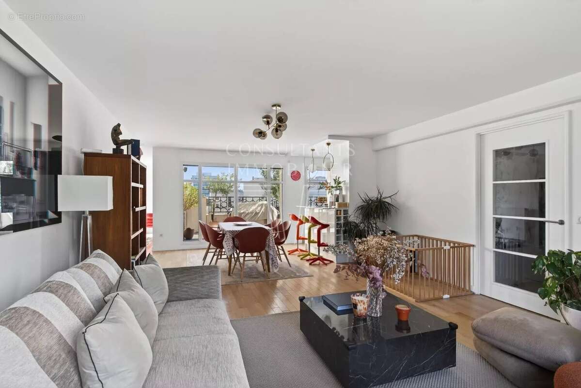 Appartement à LEVALLOIS-PERRET