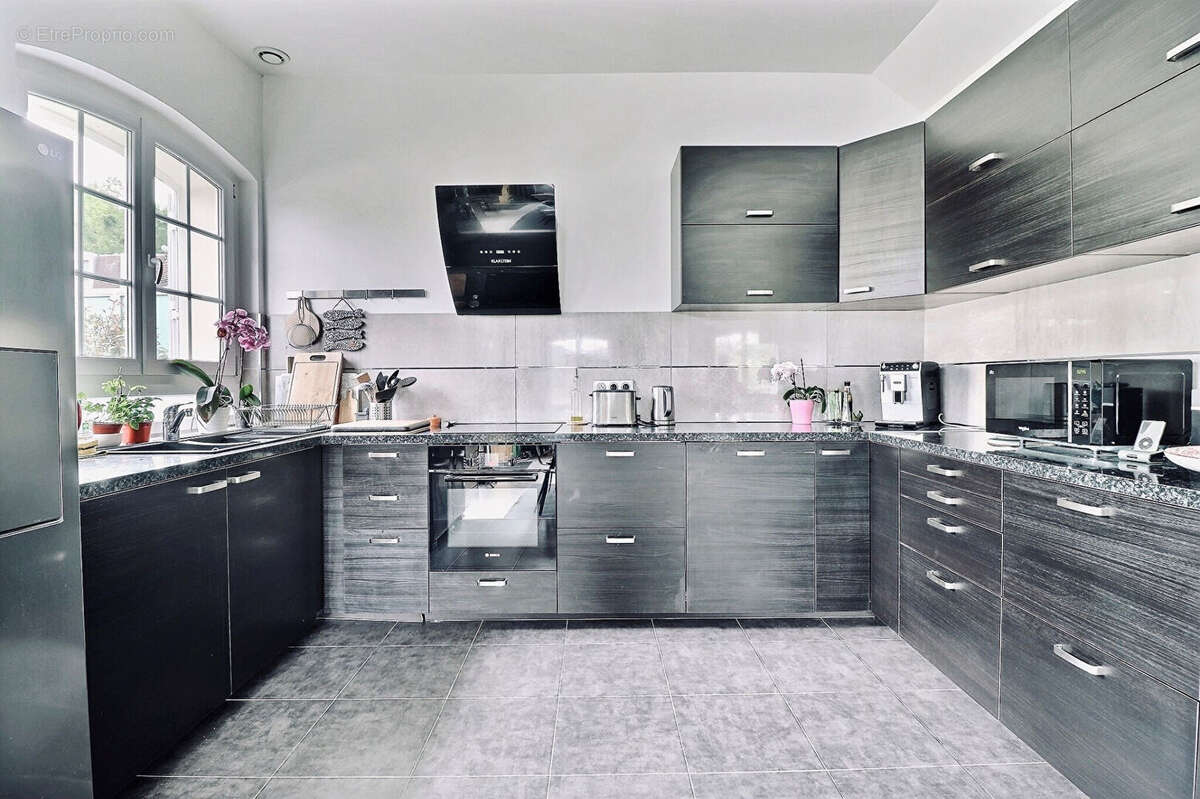 Appartement à MAREIL-MARLY