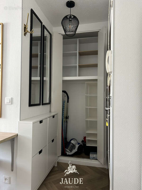 Studio rénové (2025) de 24.4m2 avec parking   Résidence Agora   27 rue Raynaud, Clermont-Ferrand - photo 7