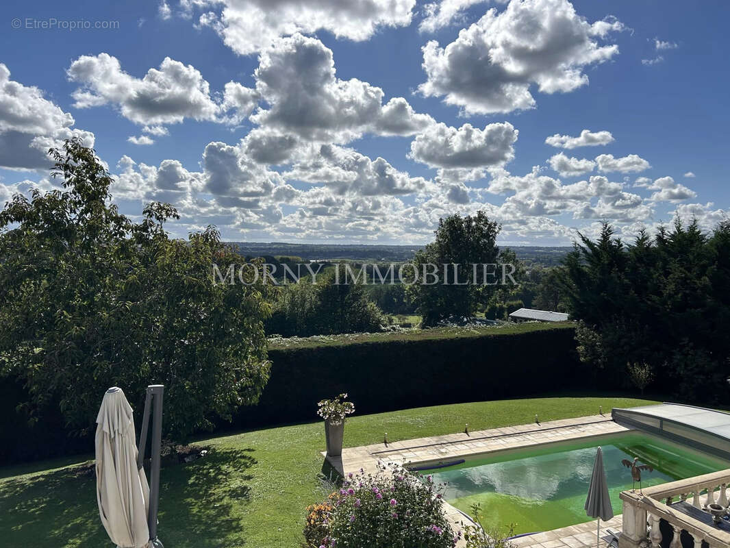 A vendre, maison avec piscine. - photo 2