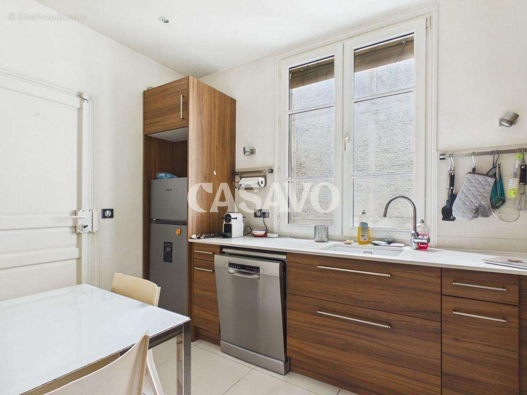 Appartement à PARIS-14E