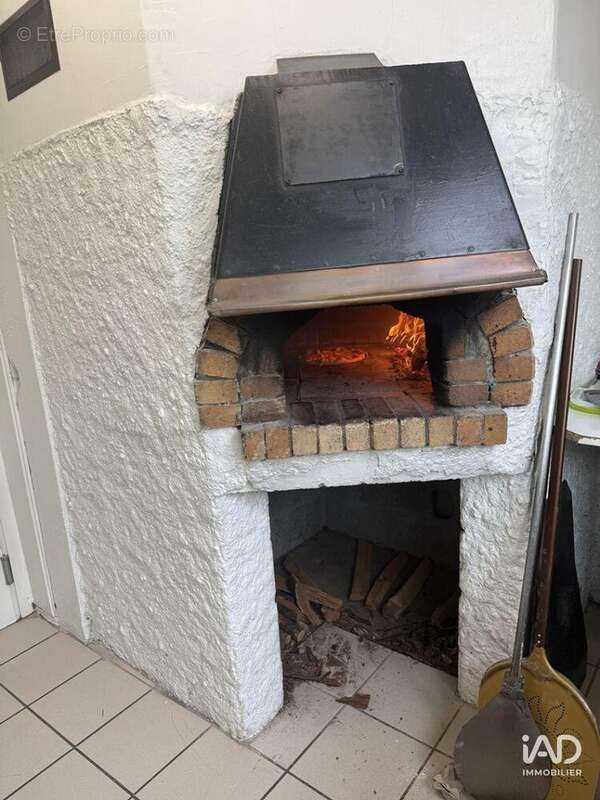 Photo 4 - Commerce à MASSIGNIEU-DE-RIVES