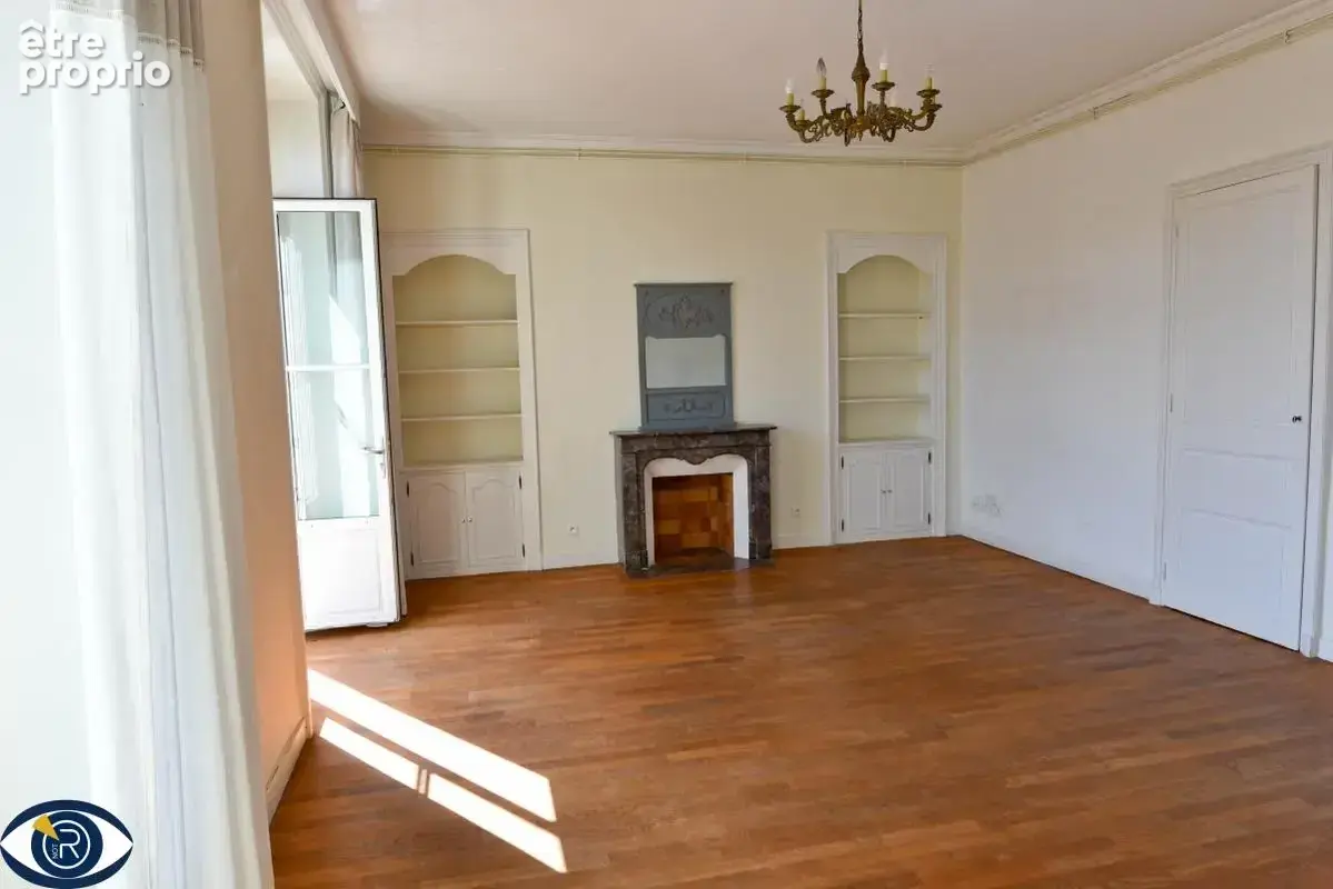 Appartement 105 m² à Laval  - photo 3