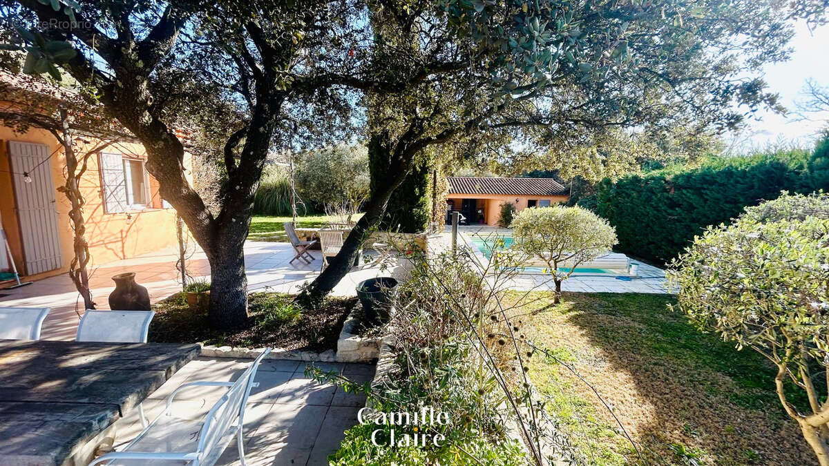 Maison à POURRIERES