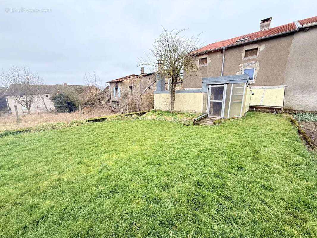 Maison à CLINCHAMP