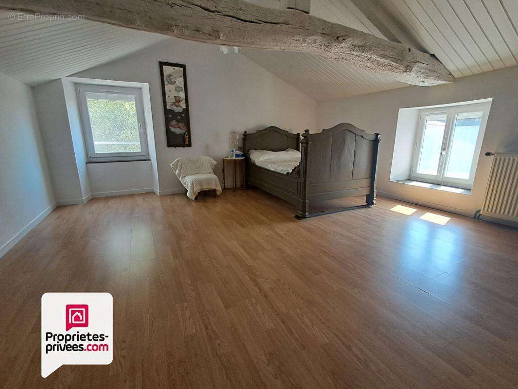 Vaste maison parfait etat de 245 m2 5 chambres  3 garages - photo 10