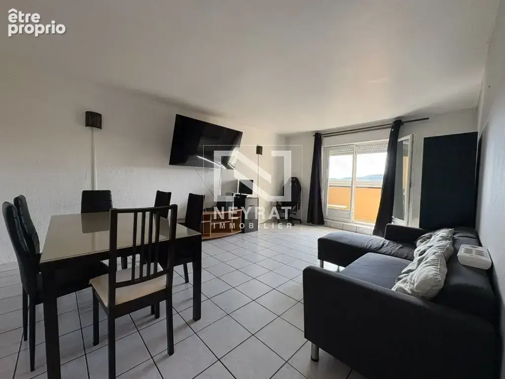Appartement lumineux avec loggia et vue dégagée - photo 2