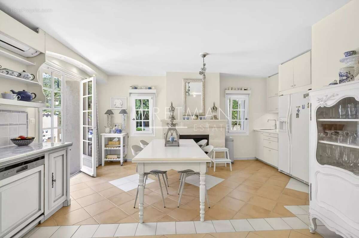 Maison à SAINT-RAPHAEL