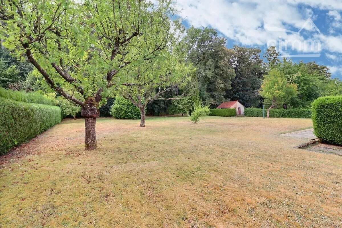 Maison individuelle de 105.01 m² à rénover en lisière de forêt à FORBACH - photo 2