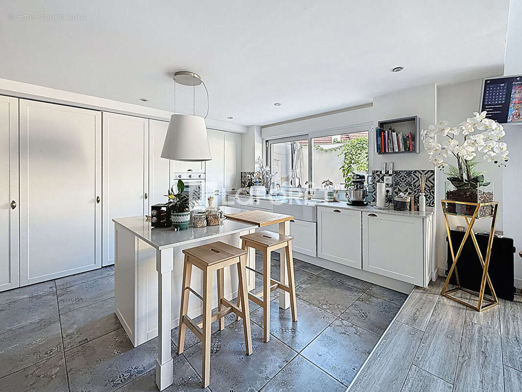 Maison à CHAMPIGNY-SUR-MARNE