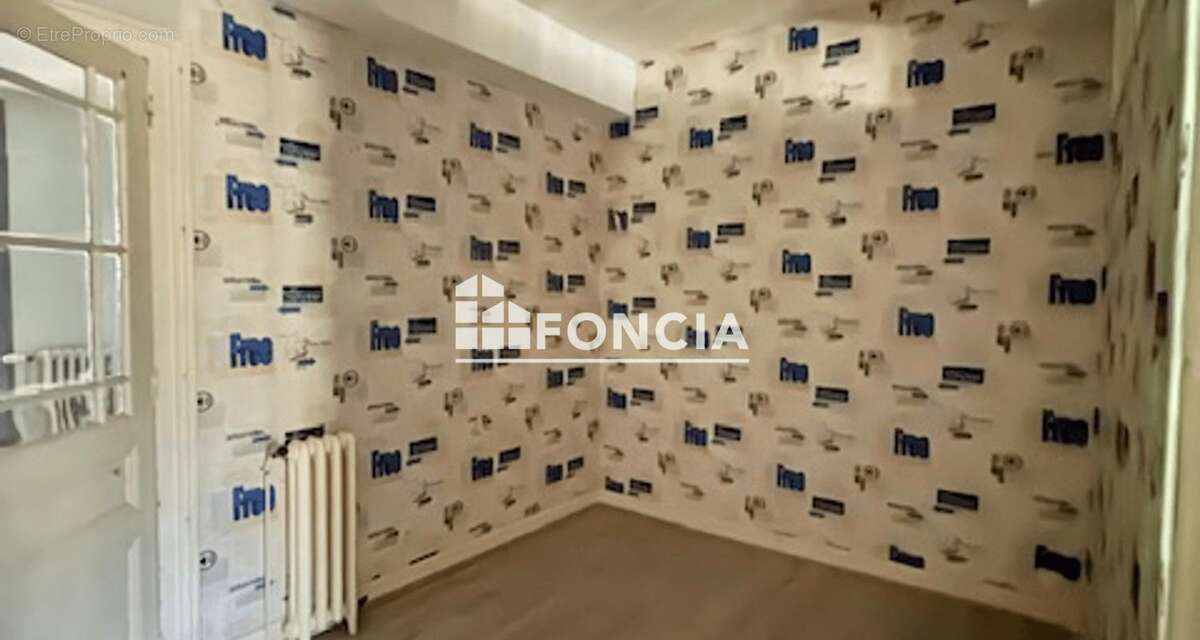 Maison à DOM-LE-MESNIL