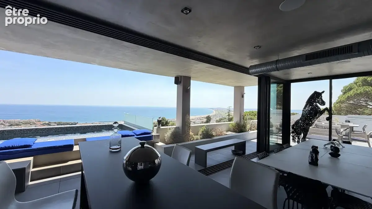 Propriété d'exception sur le Mont Saint-Clair avec vue panoramic sur la mer - photo 2