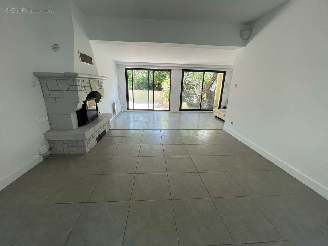 Maison à BENNECOURT