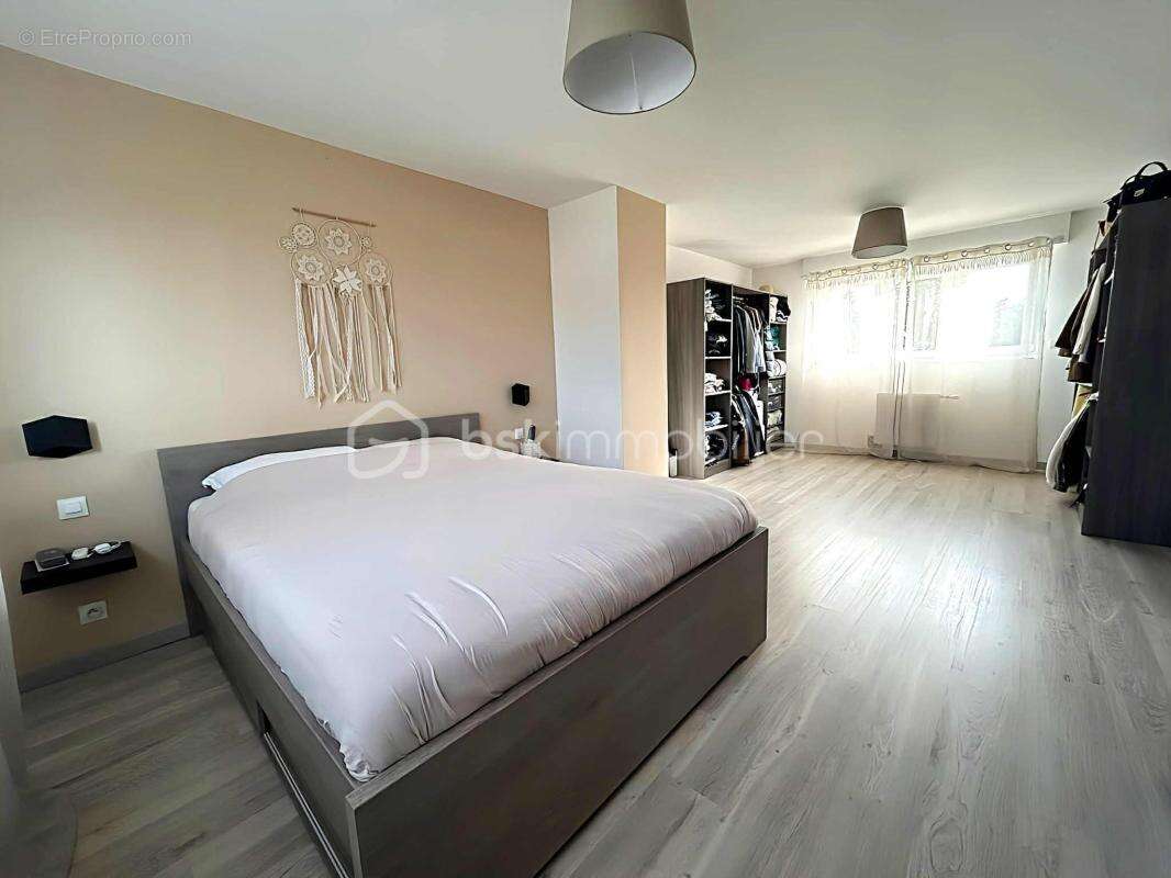 Maison à NEUVILLE-SUR-ESCAUT