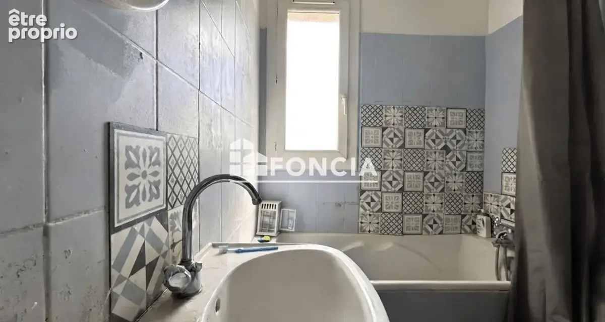 Saint-Martin - Spacieux FF4 en étage avec ascenseur - photo 11