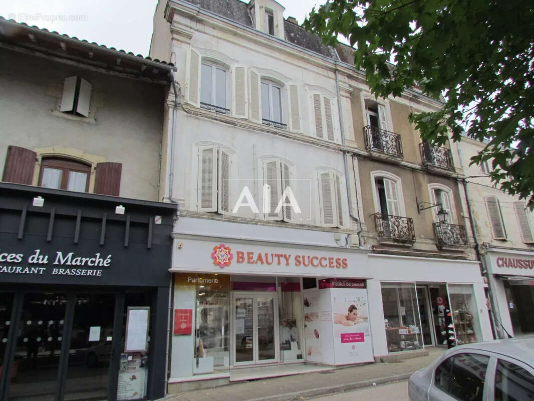 Appartement à RUFFEC