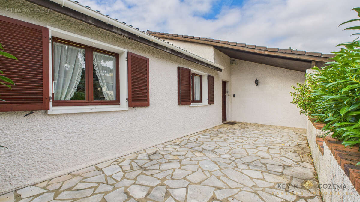 Maison à SOISY-SUR-SEINE