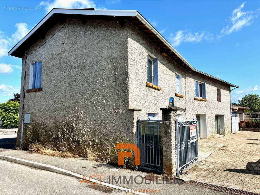 Maison à CHAMAGNIEU
