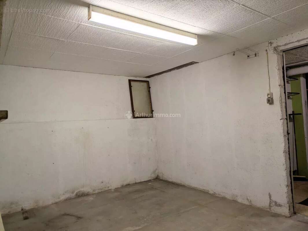 Maison à NEUFCHATEAU