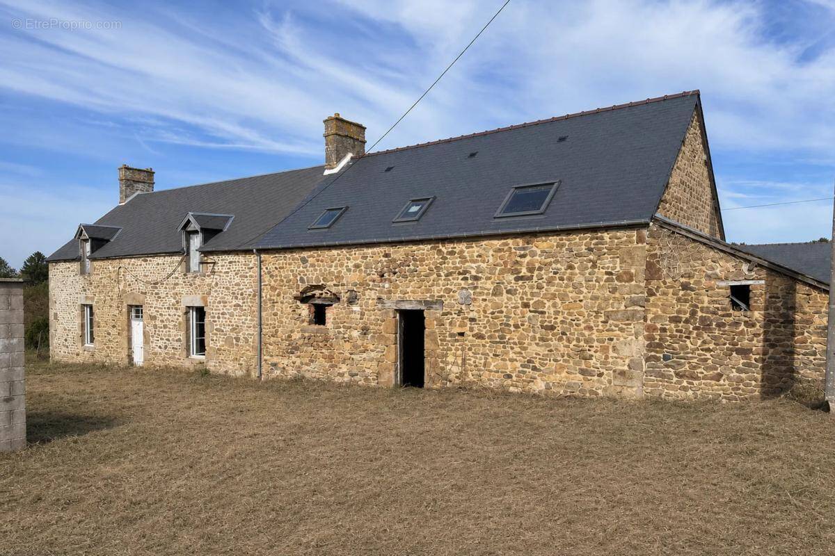Maison à SAINT-FRAIMBAULT