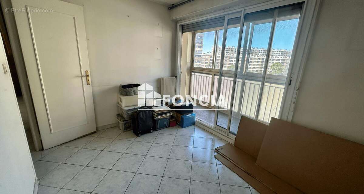 Appartement à MARSEILLE-9E