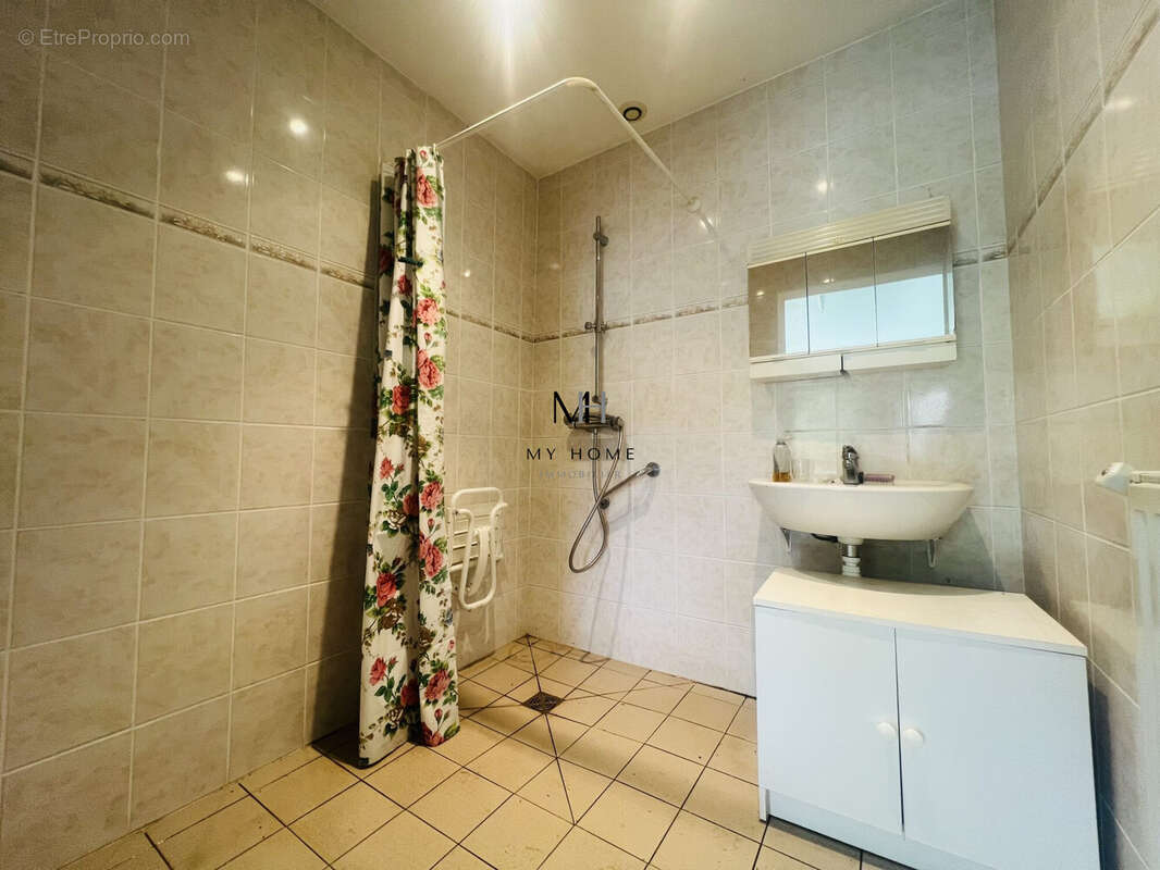 Maison à CHAMPFLEUR