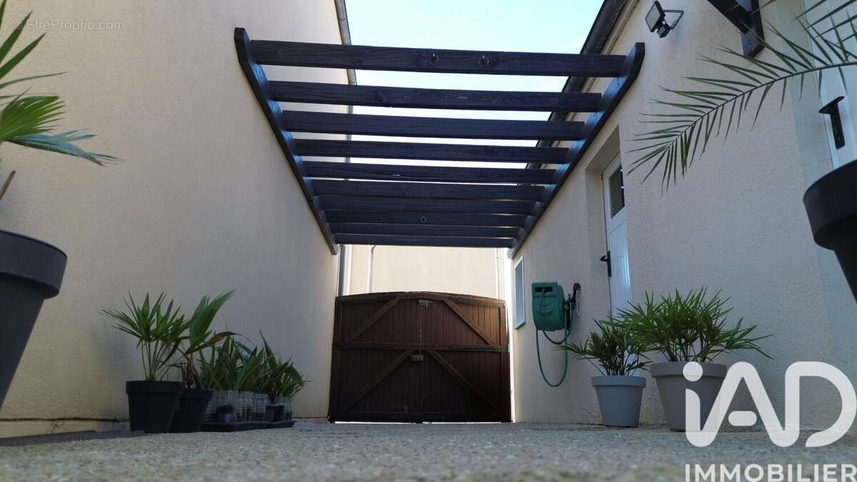 Photo 5 - Maison à VERT-SAINT-DENIS