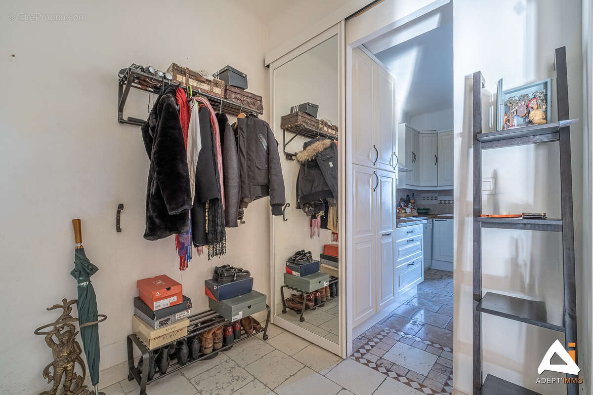 Appartement à MARSEILLE-6E