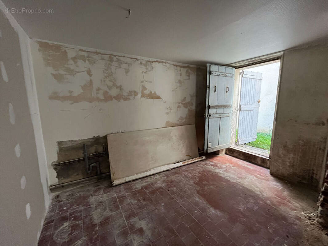 Maison à SAINT-SATUR