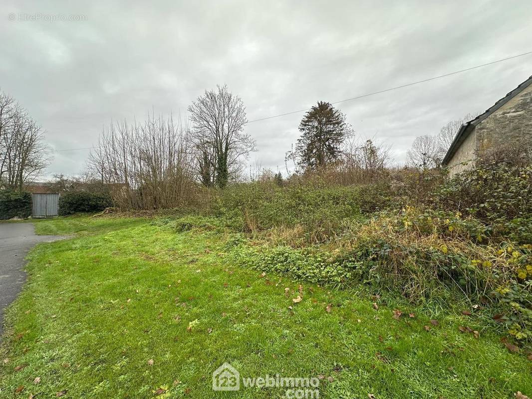 Terrain à bâtir - Terrain à NOUVION-LE-VINEUX