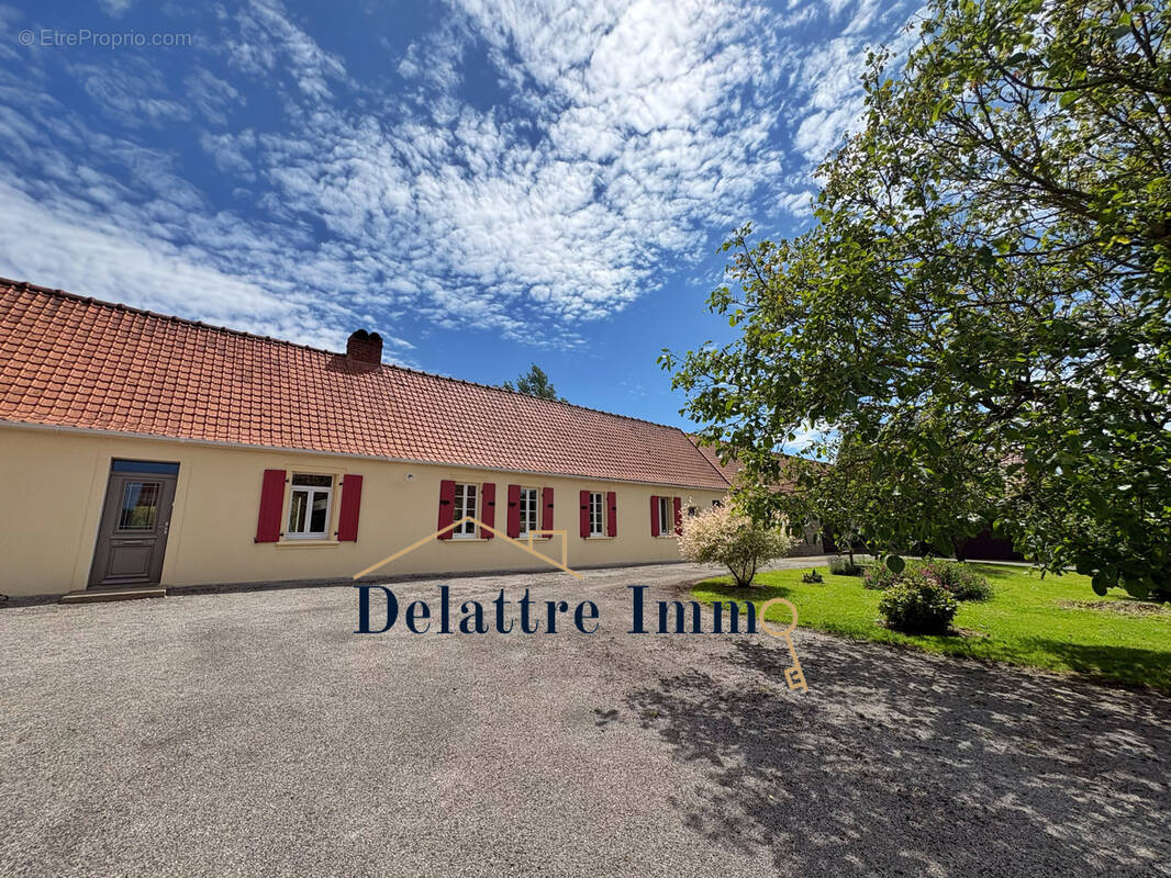 Maison à SELLES