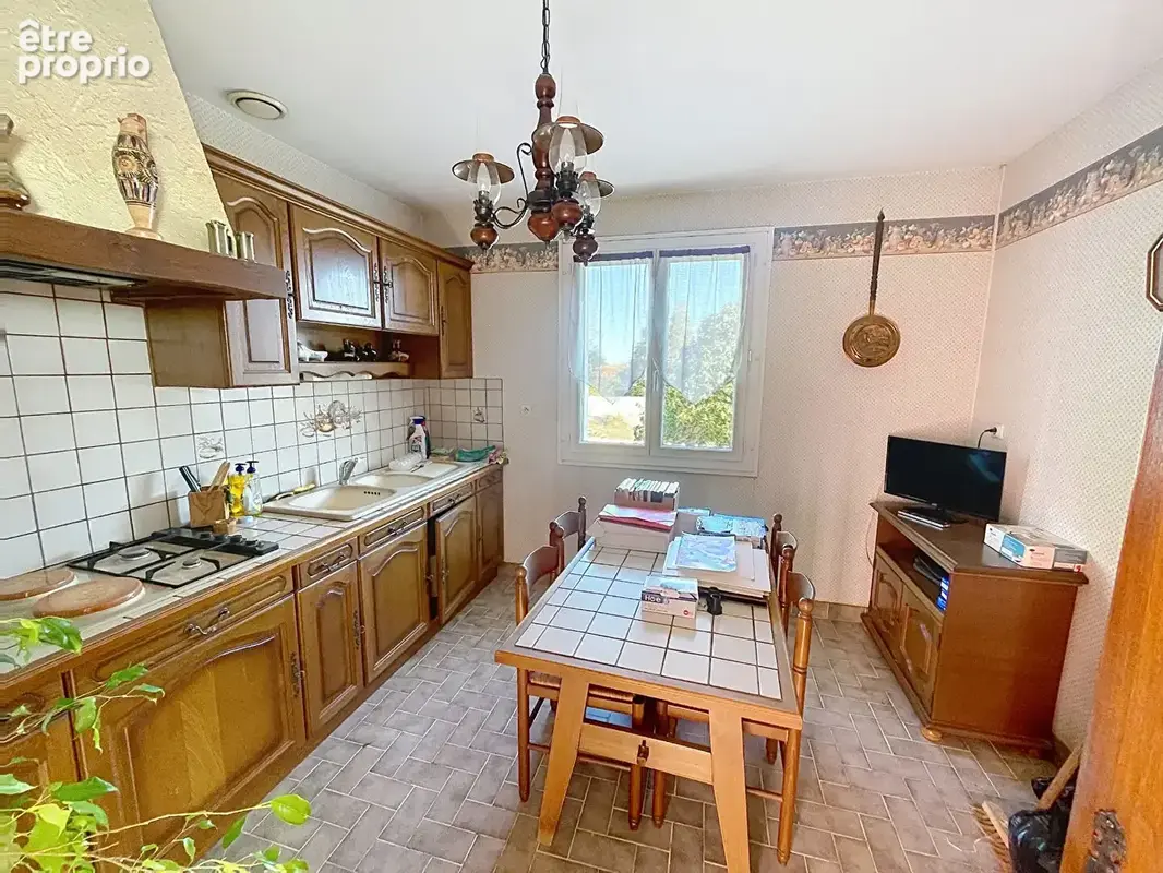 Maison centre bourg 135 m² et terrain divisible - photo 8