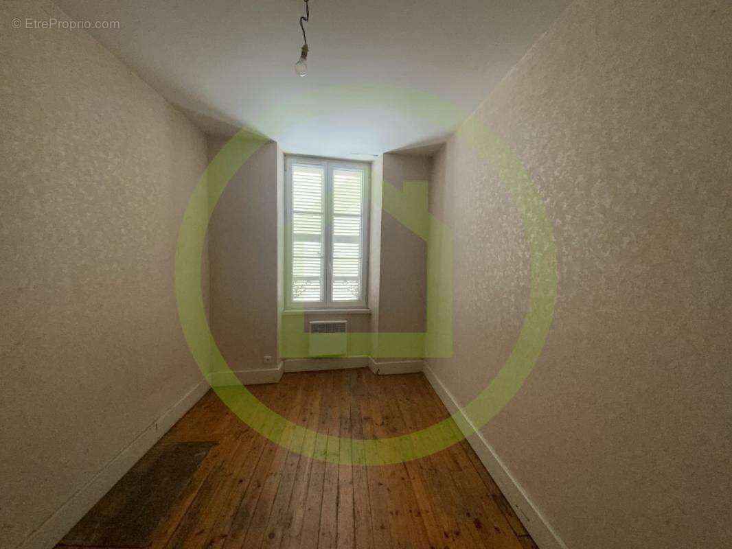 Maison à GENOUILLAC