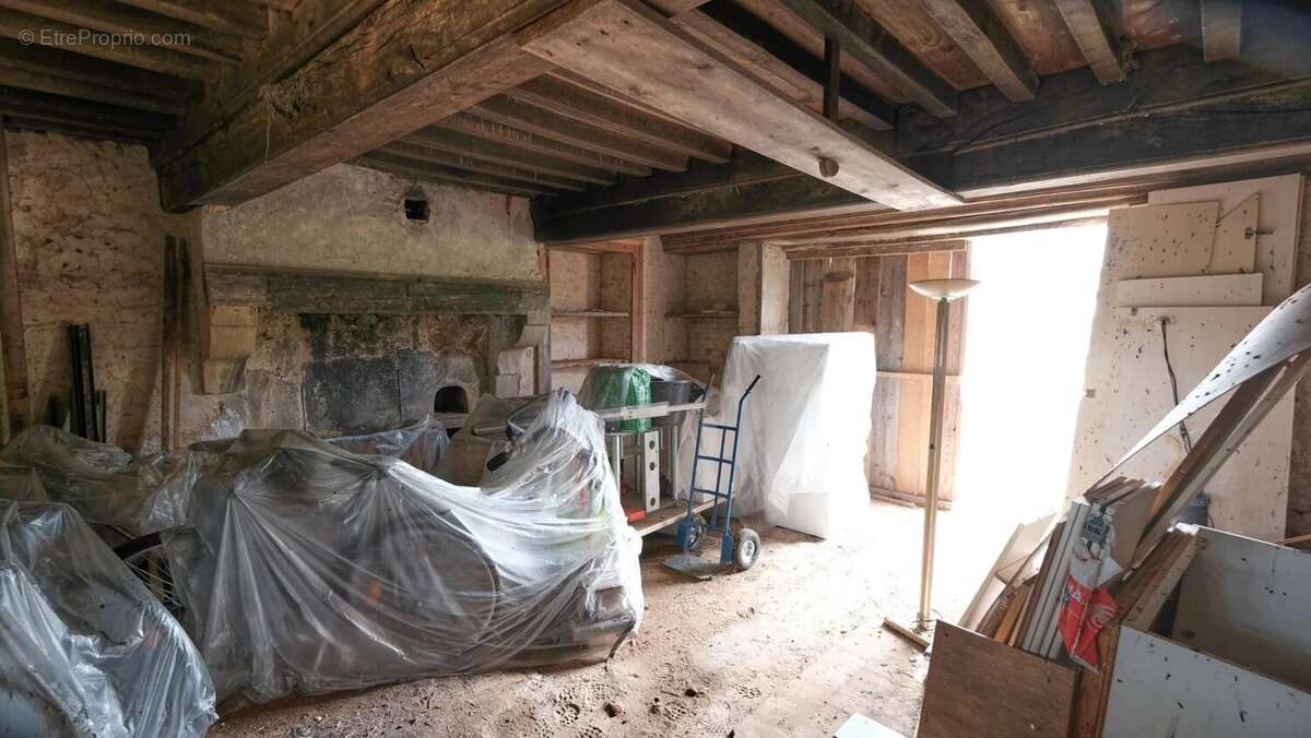 Maison à CHISSEY-EN-MORVAN