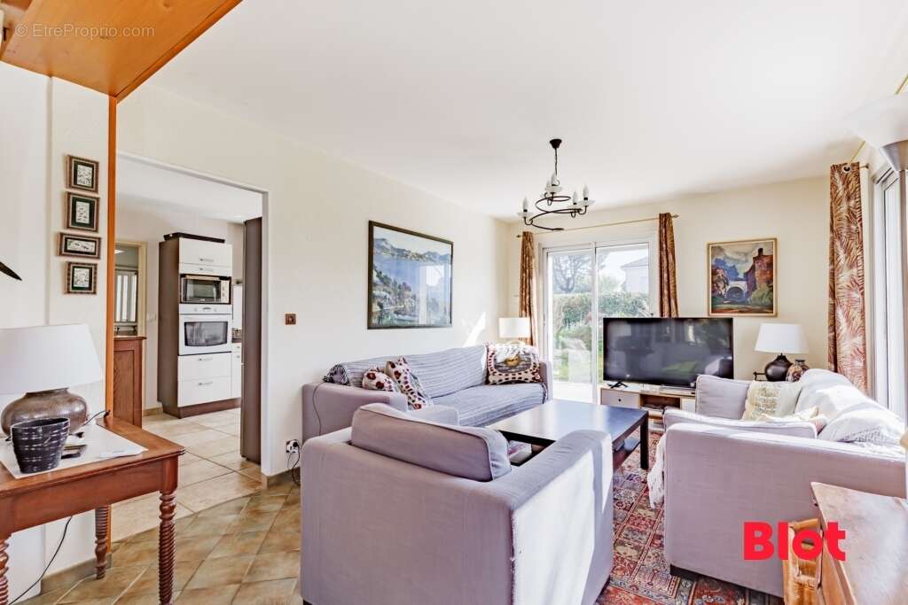 Maison à SAINT-MICHEL-CHEF-CHEF