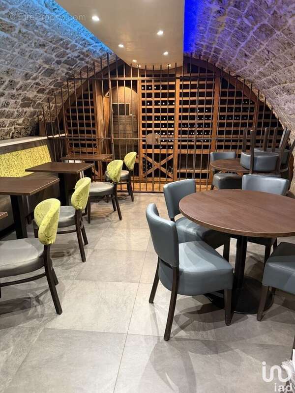 Photo 6 - Commerce à BRESLES