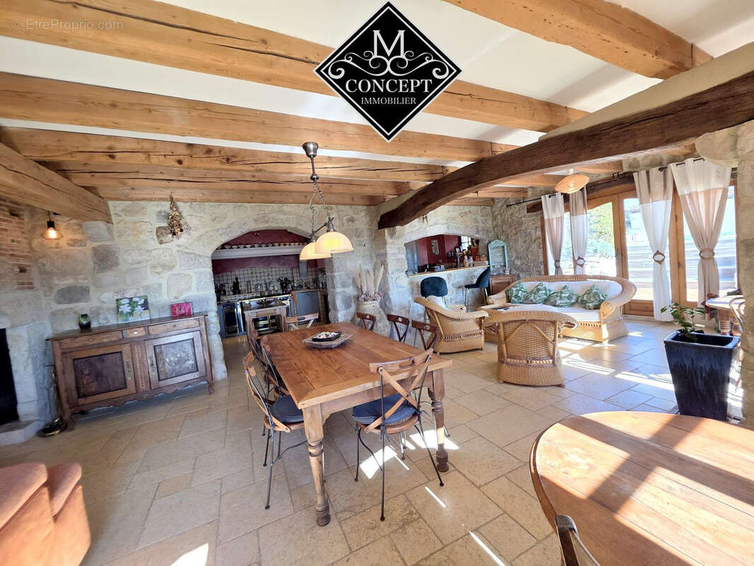Maison à LANCRANS