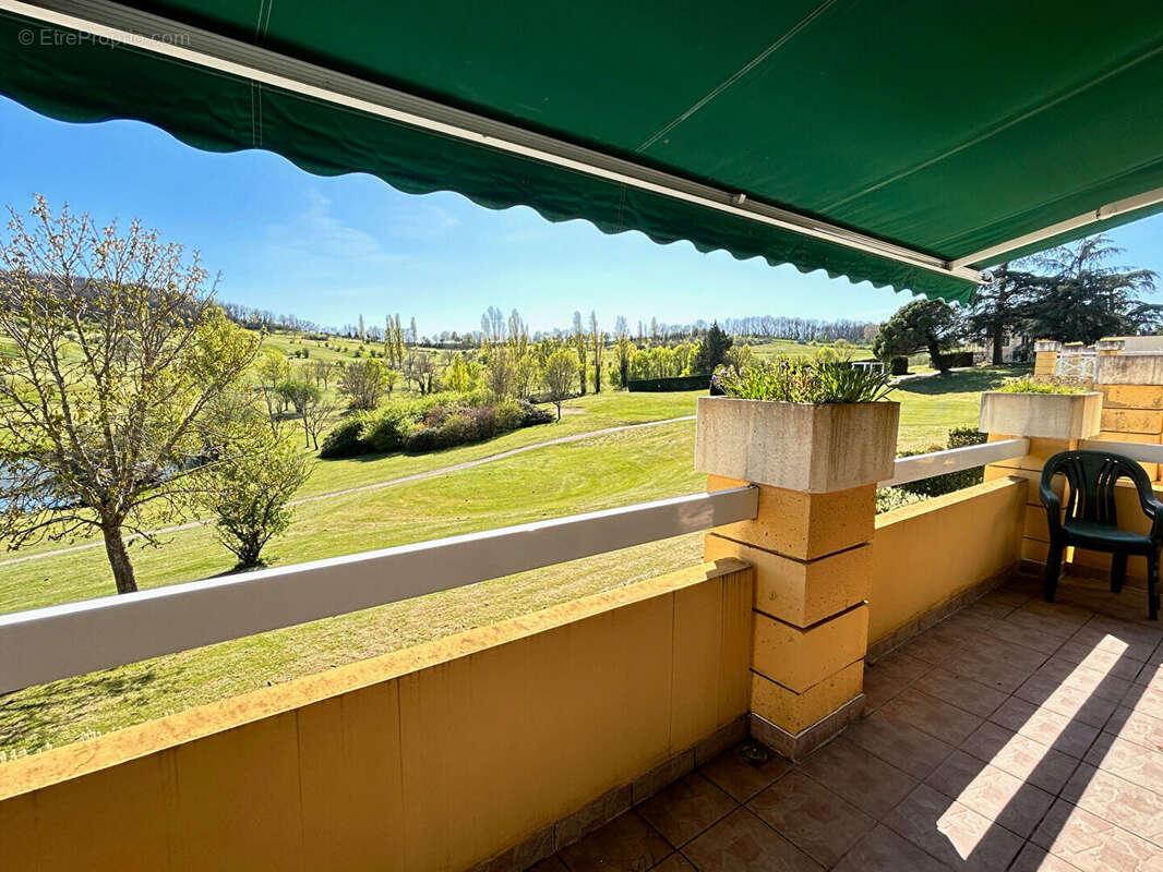 Appartement à CASTELNAUD-DE-GRATECAMBE
