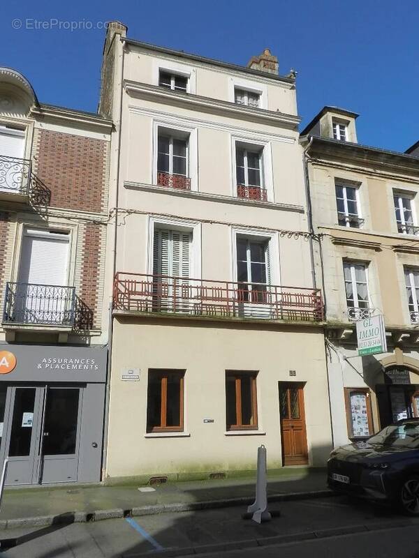 Maison à SAINT-PIERRE-SUR-DIVES