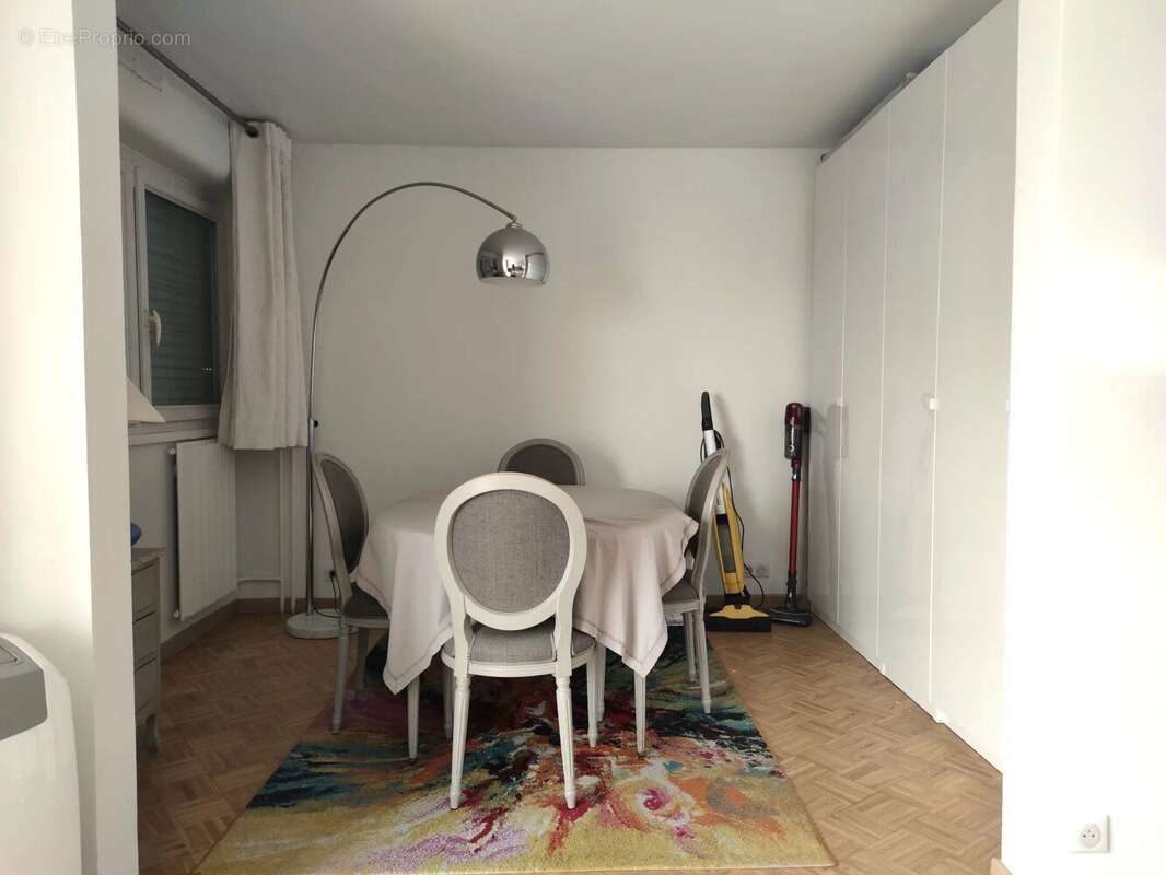 Appartement à COLOMBES