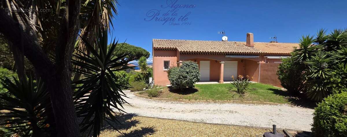 Maison à HYERES