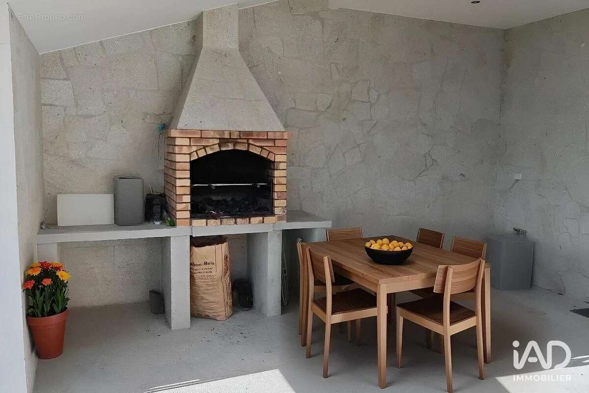 Photo 2 - Maison à CUBZAC-LES-PONTS