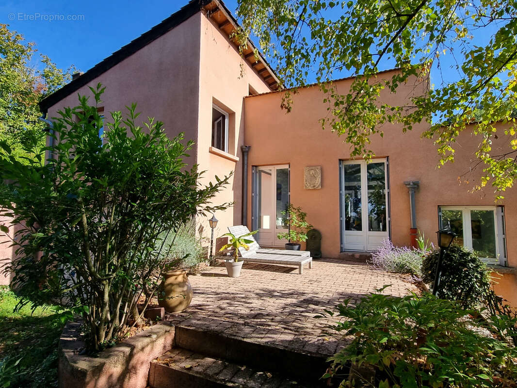 Maison à BELLEGARDE-EN-FOREZ