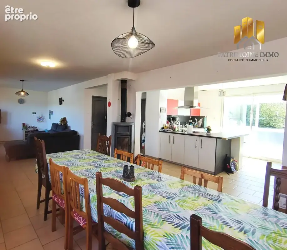 Maison 5 pièces 140 m² à vendre à Vaas (72500) - photo 2